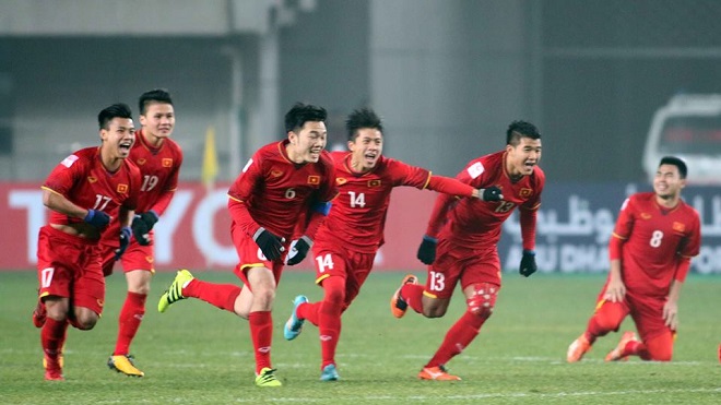 U23 Việt Nam không ngủ quên trên chiến thắng; vợ trọng tài bị đánh muốn chồng bỏ nghề ảnh 1